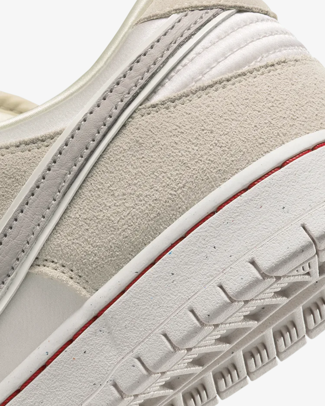 Nike SB Dunk Low "Valentine's Day - Low Love Found" Sneakers