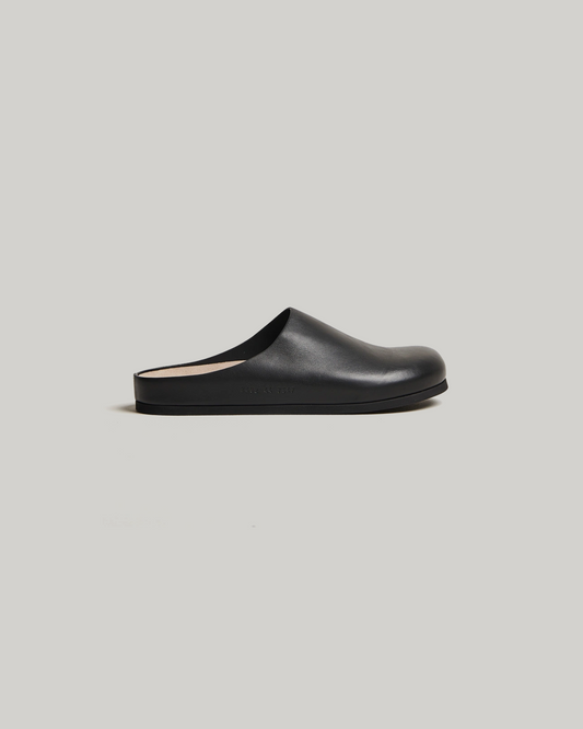 Common Projects Leather Clog