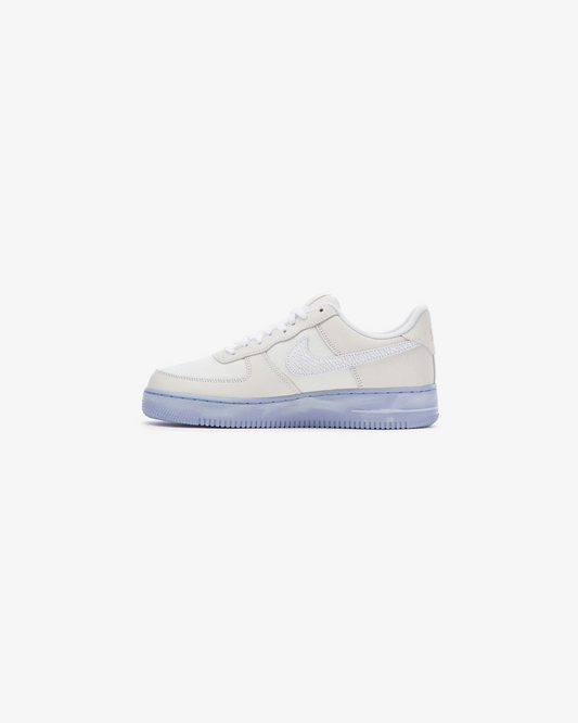 Nike Air Force 1 07 LV8 EMB
