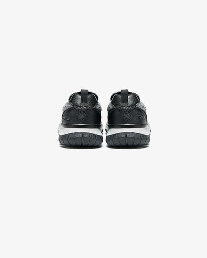 Xpacs Slip-On Lightweight Shoe in Black and Grey Sneakers